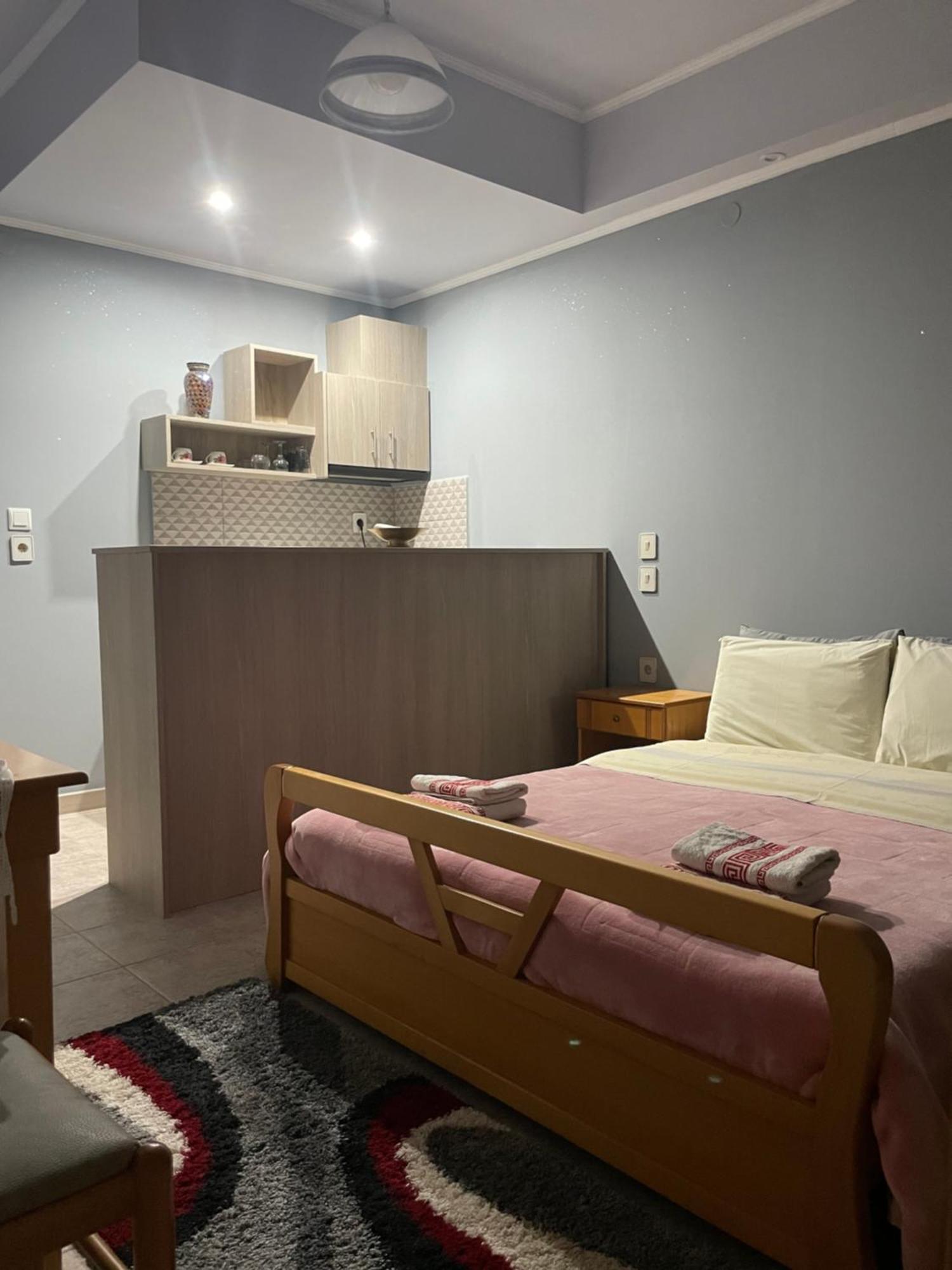 Voras Apartments Káto Loutrákion Esterno foto