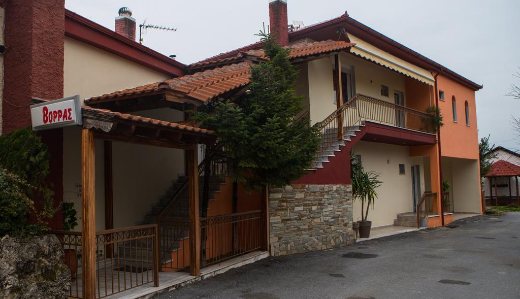 Voras Apartments Káto Loutrákion Esterno foto